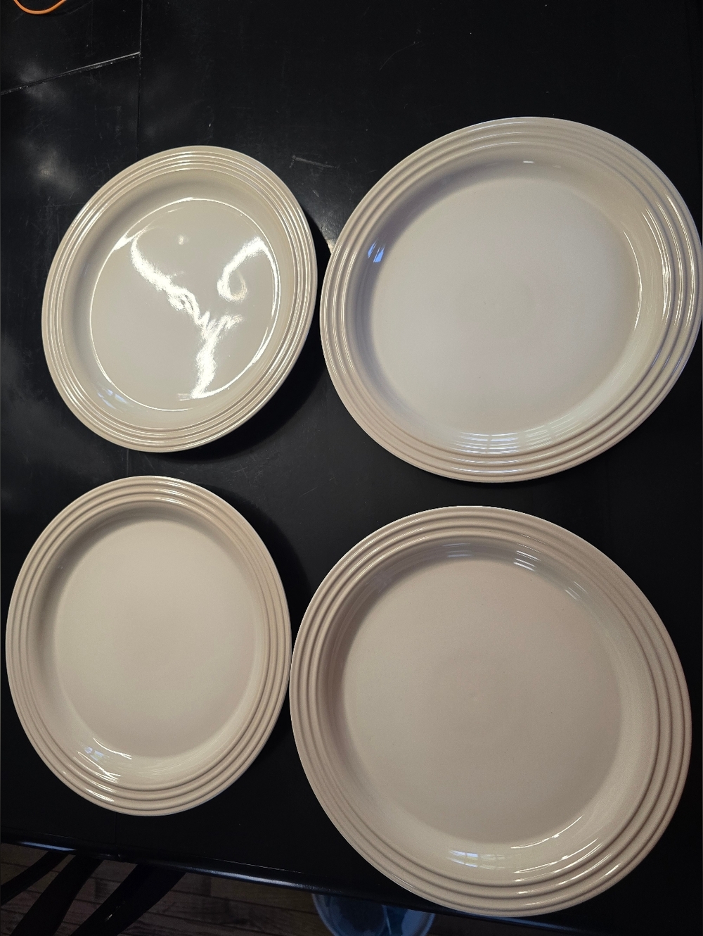 MERINGUE Le Creuset Vancouver Dinner Plates X4